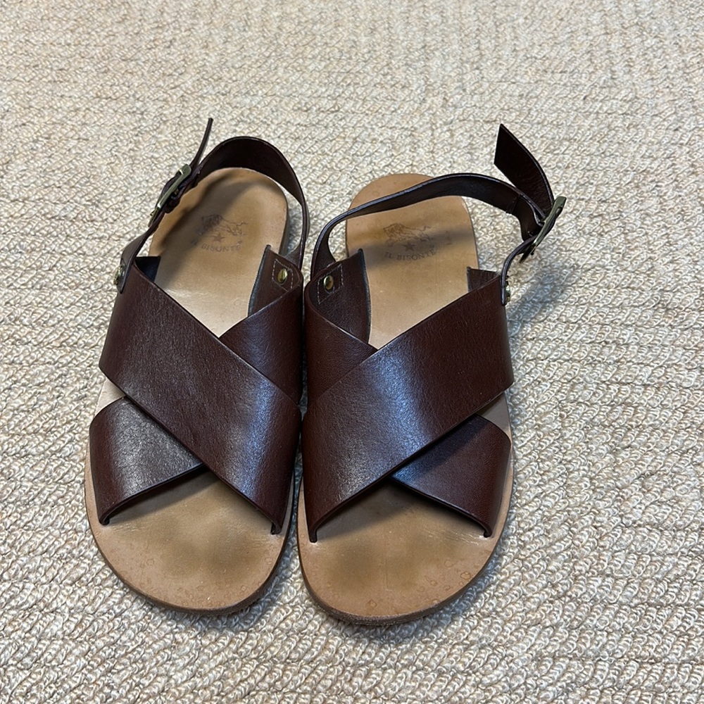 Il Bisonte brown leather sandals